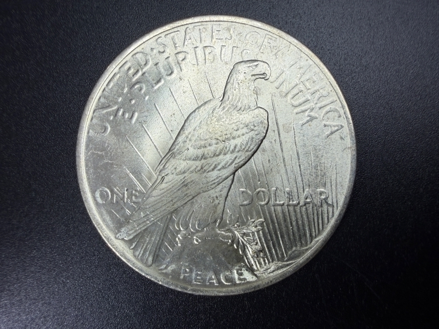1923 Brilliant Uncirculated Peace Silver Dollar [Photo 3]