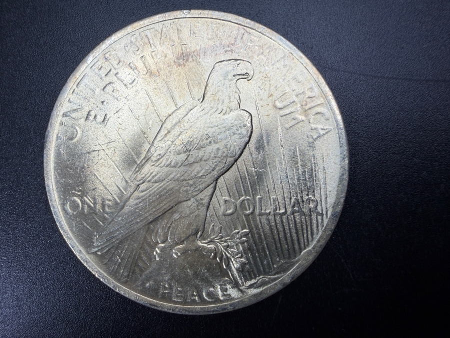 1923 Brilliant Uncirculated Peace Silver Dollar [Photo 3]