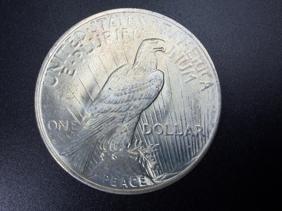 1923 Brilliant Uncirculated Peace Silver Dollar [Photo 3]