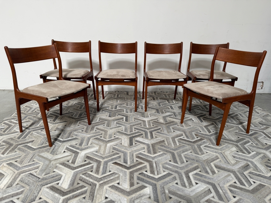 Vintage Danish Mid-Century Modern Henning Kjaernulf Model 62 Dining Table for Sorø Stolefabrik in Denmark 49'W X (128'L with Leaves / 49'L without Leaves) X 29'H with (6) Danish Modern Teak Dining Chairs Attributed to Johannes Andersen for Bramin Mobler [Photo 25]