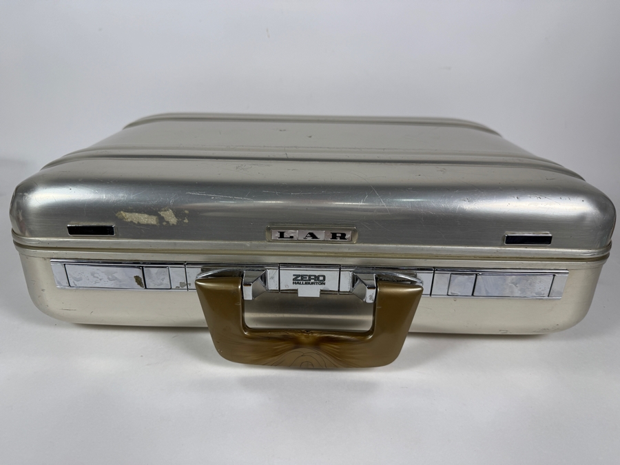 Vintage Zero Halliburton Aluminum Briefcase With Marbled Brown Handle 17.5'W X 13.5'D X 5.5'H [Photo 2]