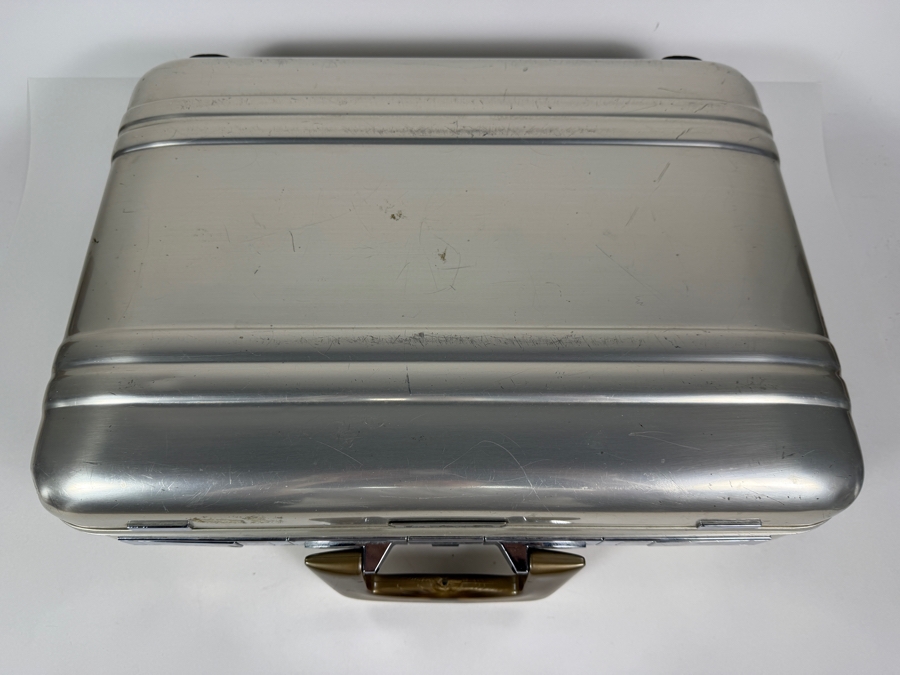 Vintage Zero Halliburton Aluminum Briefcase With Marbled Brown Handle 17.5'W X 13.5'D X 5.5'H [Photo 4]