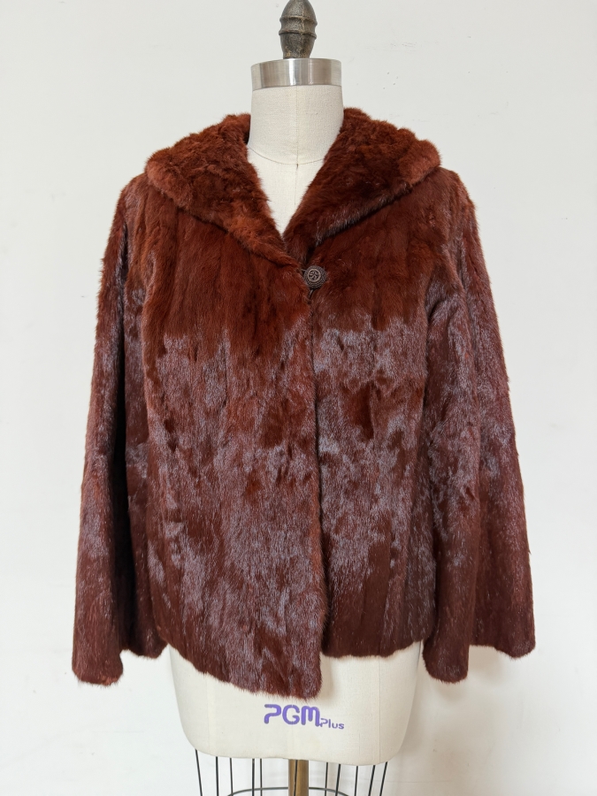 Vintage Williams Furs Glendale Red Brown Real Fur Short Jacket With Floral Pattern Lining 16'W X 26'L [Photo 2]