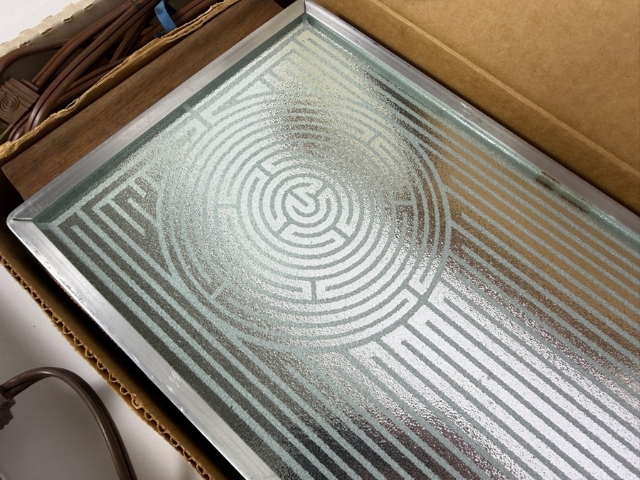 Set Of Two Vintage Salton Hotray Electric Warming Trays With Walnut Handles And Original Box 19.5'W - 25'W [Photo 4]