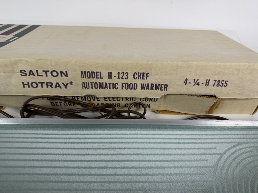 Set Of Two Vintage Salton Hotray Electric Warming Trays With Walnut Handles And Original Box 19.5'W - 25'W [Photo 8]