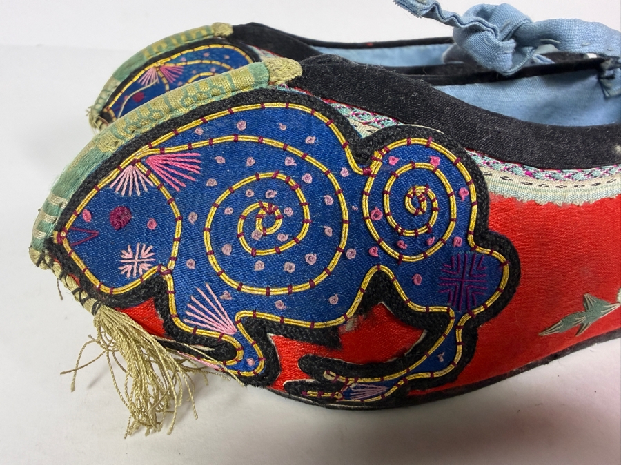 Antique Chinese Hand Embroidered Silk Child Lotus Shoes 7'L [Photo 8]