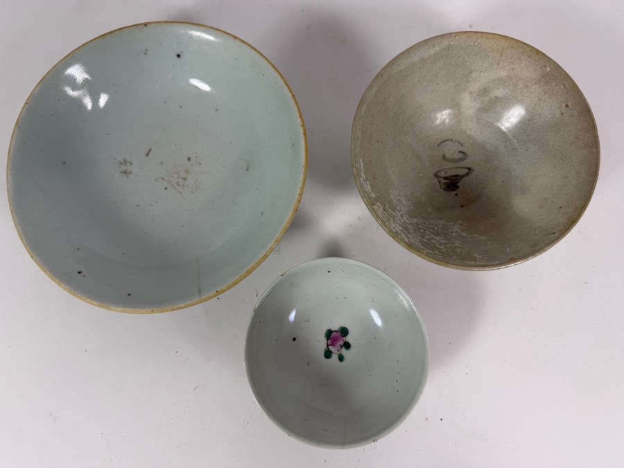 Lot Of 3 Antique Chinese Porcelain Bowls 4'W, 5.5'W, 7'W [Photo 2]
