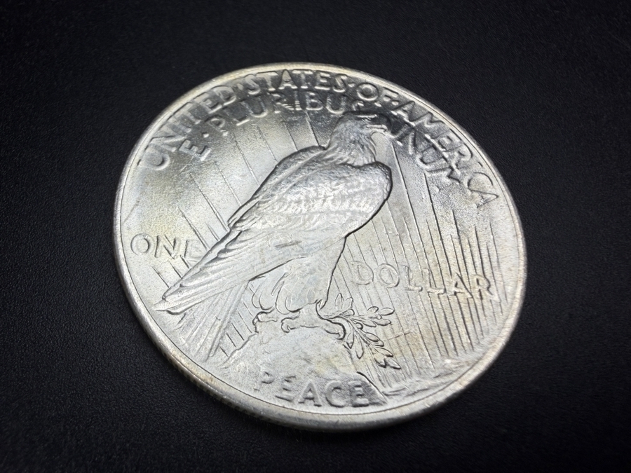 1922 Brilliant Uncirculated Peace Silver Dollar [Photo 4]