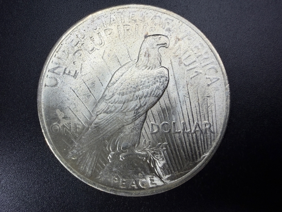 1922 Brilliant Uncirculated Peace Silver Dollar [Photo 3]