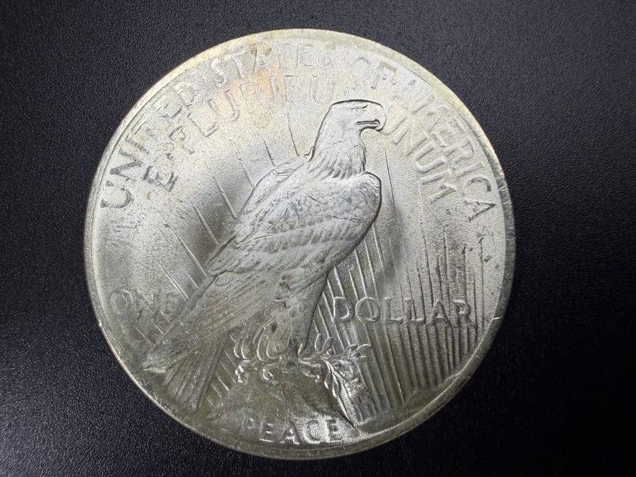 1922 Brilliant Uncirculated Peace Silver Dollar [Photo 3]