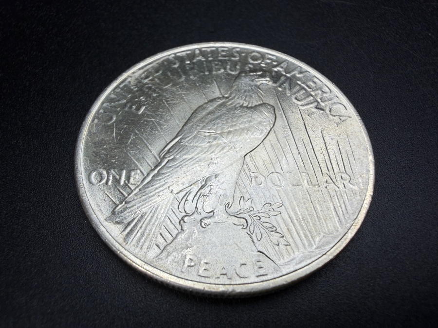 1922 Brilliant Uncirculated Peace Silver Dollar [Photo 4]
