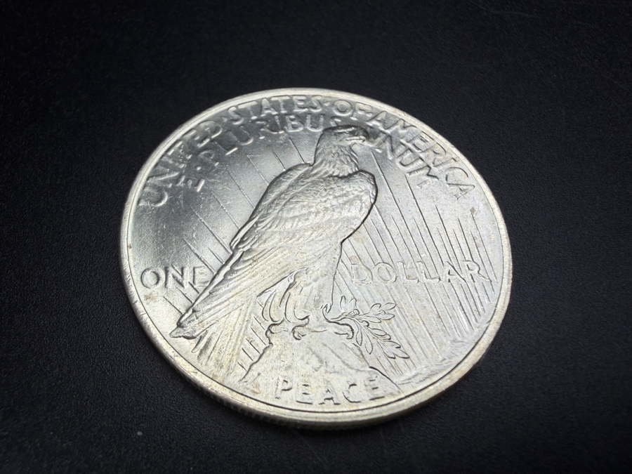 1922 Brilliant Uncirculated Peace Silver Dollar [Photo 4]