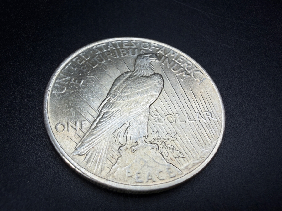 1922 Brilliant Uncirculated Peace Silver Dollar [Photo 4]