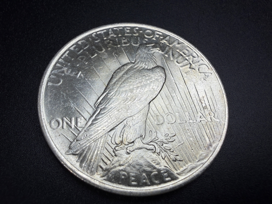 1922 Brilliant Uncirculated Peace Silver Dollar [Photo 4]