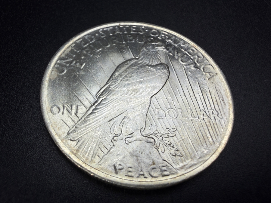 1922 Brilliant Uncirculated Peace Silver Dollar [Photo 4]