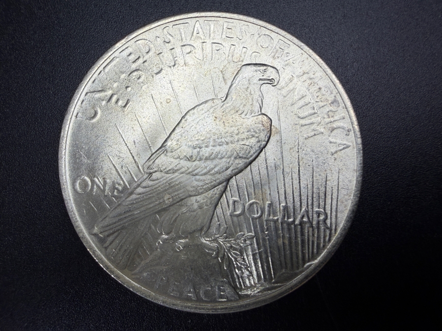 1922 Brilliant Uncirculated Peace Silver Dollar [Photo 3]