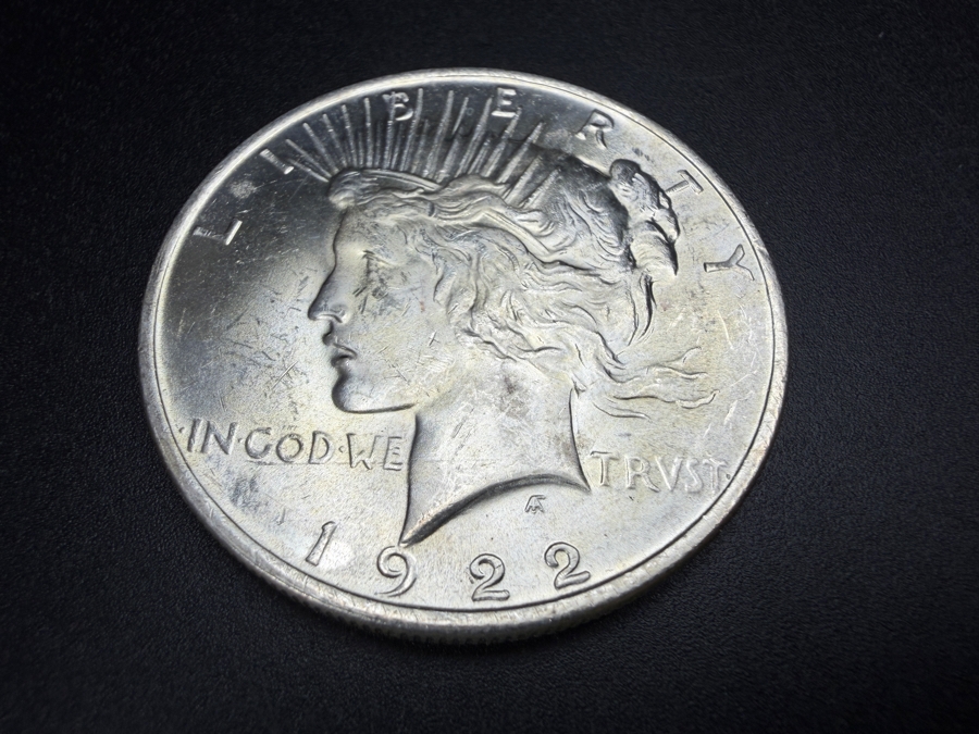 1922 Brilliant Uncirculated Peace Silver Dollar [Photo 2]