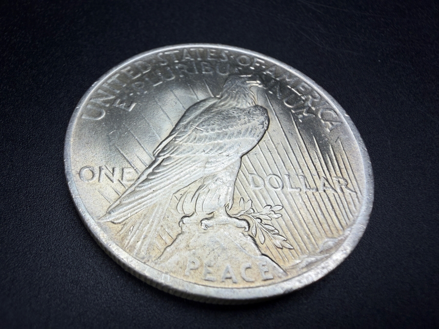 1922 Brilliant Uncirculated Peace Silver Dollar [Photo 4]