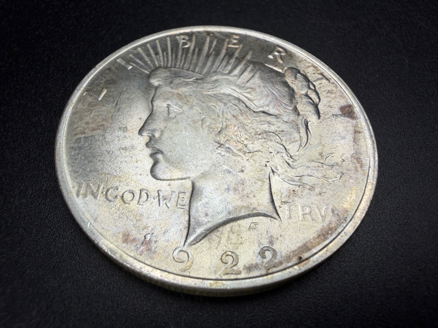 1922 Brilliant Uncirculated Peace Silver Dollar [Photo 2]