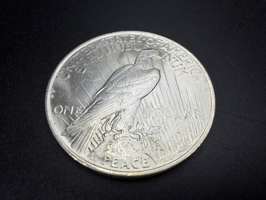 1922 Brilliant Uncirculated Peace Silver Dollar [Photo 4]
