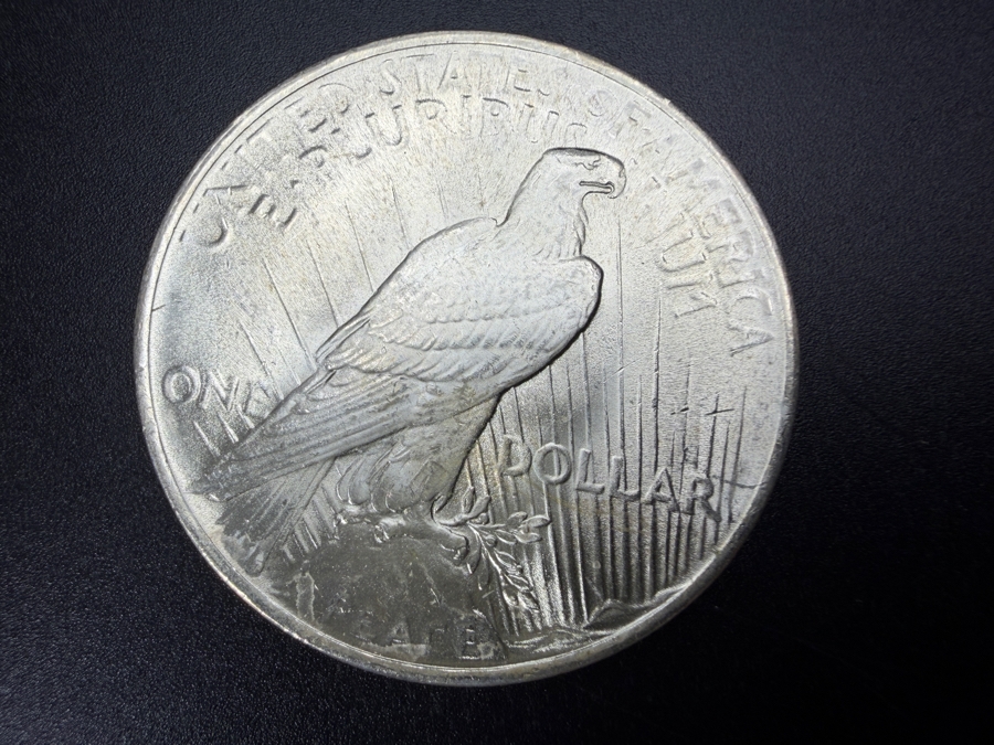 1922 Brilliant Uncirculated Peace Silver Dollar [Photo 3]
