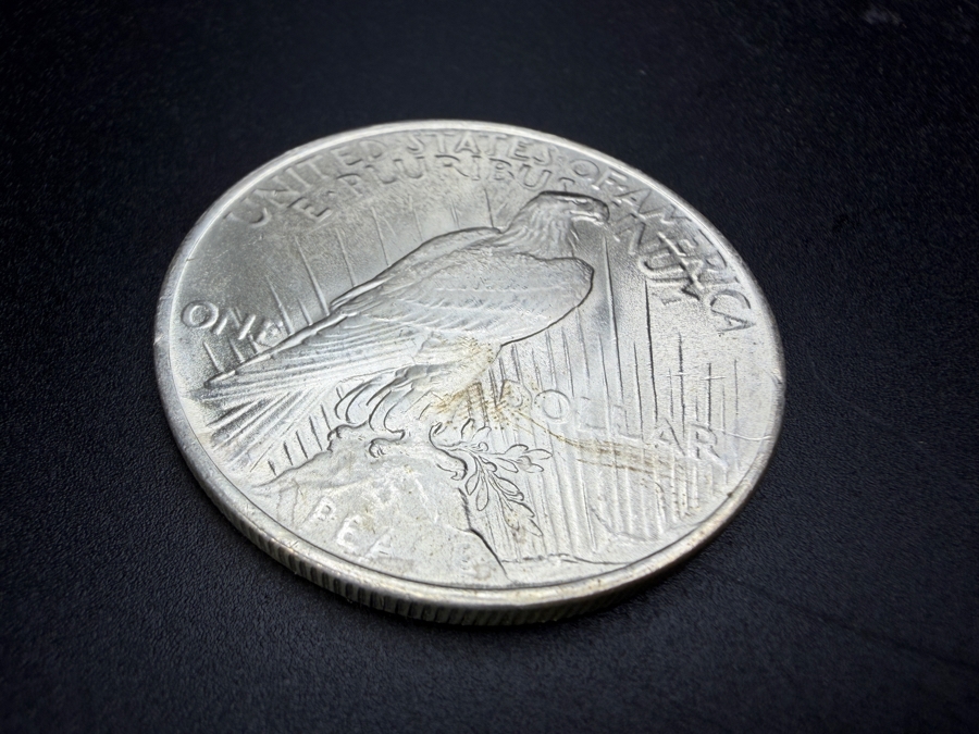 1922 Brilliant Uncirculated Peace Silver Dollar [Photo 4]