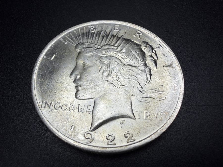 1922 Brilliant Uncirculated Peace Silver Dollar [Photo 2]