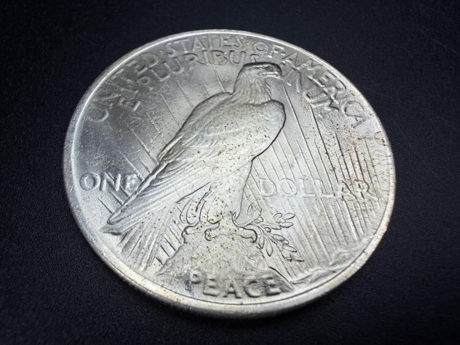 1922 Brilliant Uncirculated Peace Silver Dollar [Photo 4]
