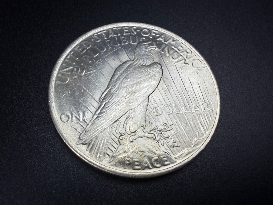1922 Brilliant Uncirculated Peace Silver Dollar [Photo 4]