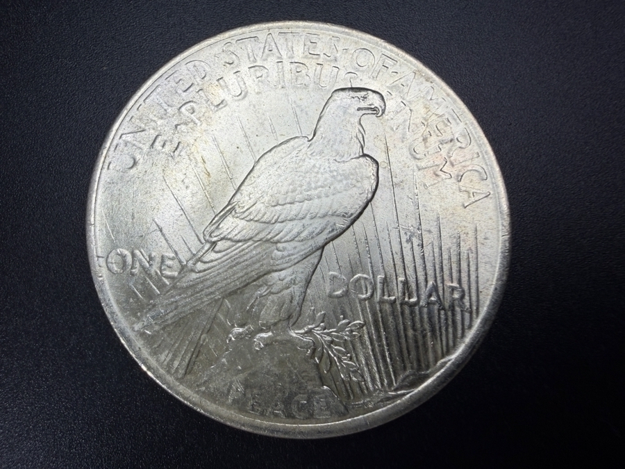 1922 Brilliant Uncirculated Peace Silver Dollar [Photo 3]