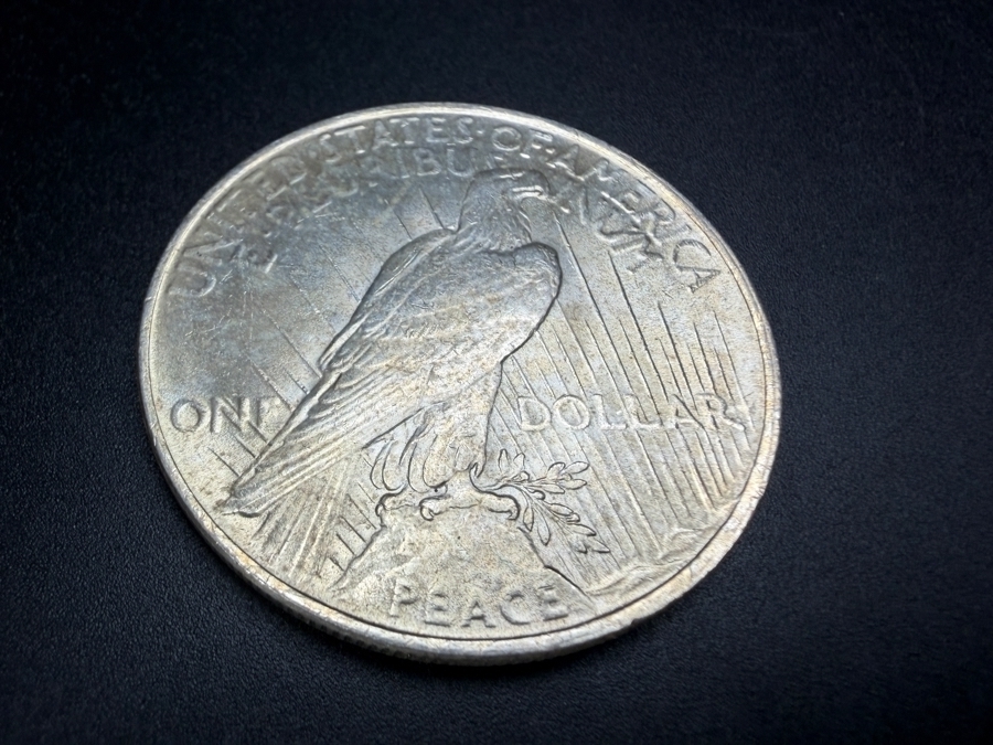 1922 Brilliant Uncirculated Peace Silver Dollar [Photo 4]