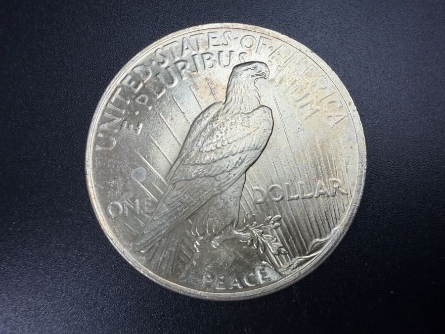 1922 Brilliant Uncirculated Peace Silver Dollar [Photo 3]