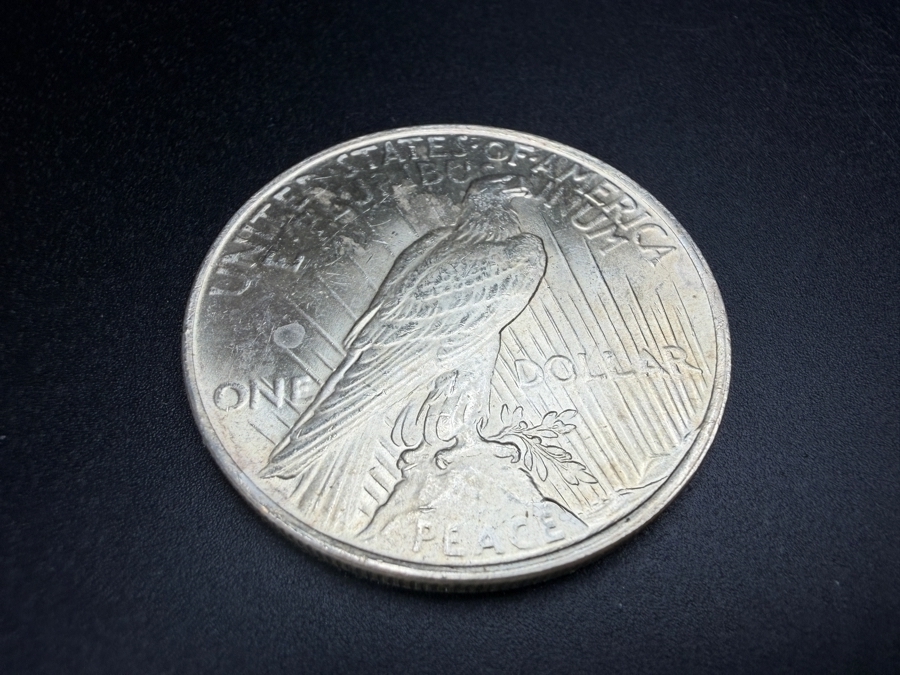 1922 Brilliant Uncirculated Peace Silver Dollar [Photo 4]