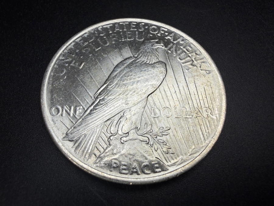 1922 Brilliant Uncirculated Peace Silver Dollar [Photo 4]