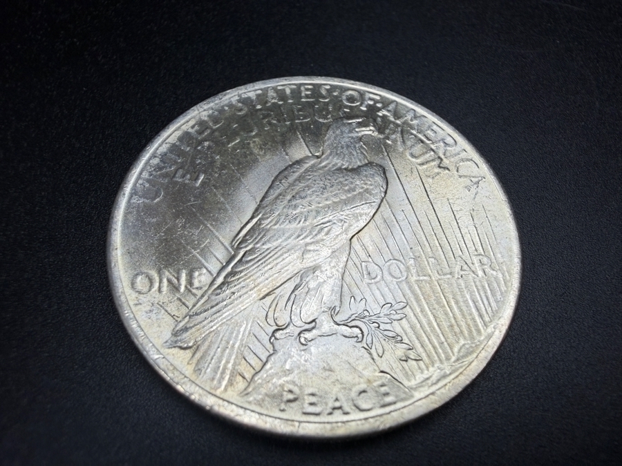 1922 Brilliant Uncirculated Peace Silver Dollar [Photo 4]