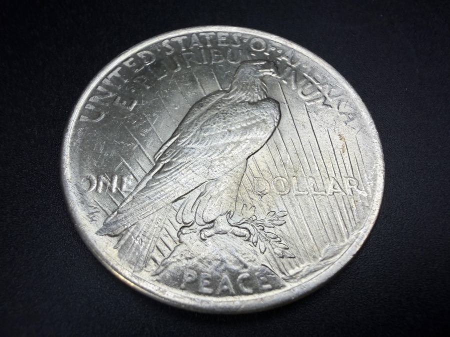 1922 Brilliant Uncirculated Peace Silver Dollar [Photo 4]
