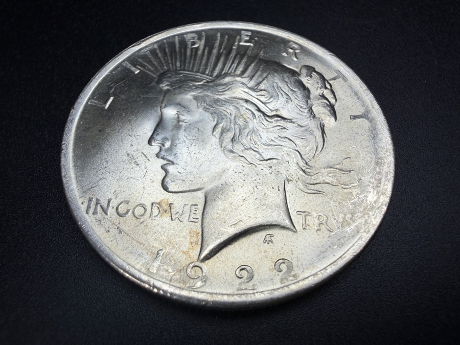 1922 Brilliant Uncirculated Peace Silver Dollar [Photo 2]