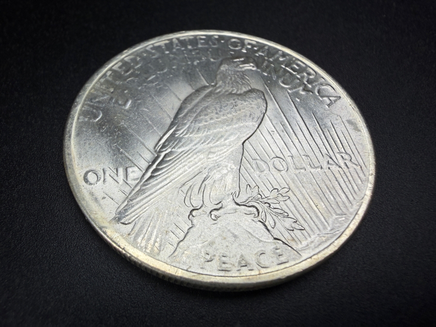 1922 Brilliant Uncirculated Peace Silver Dollar [Photo 4]