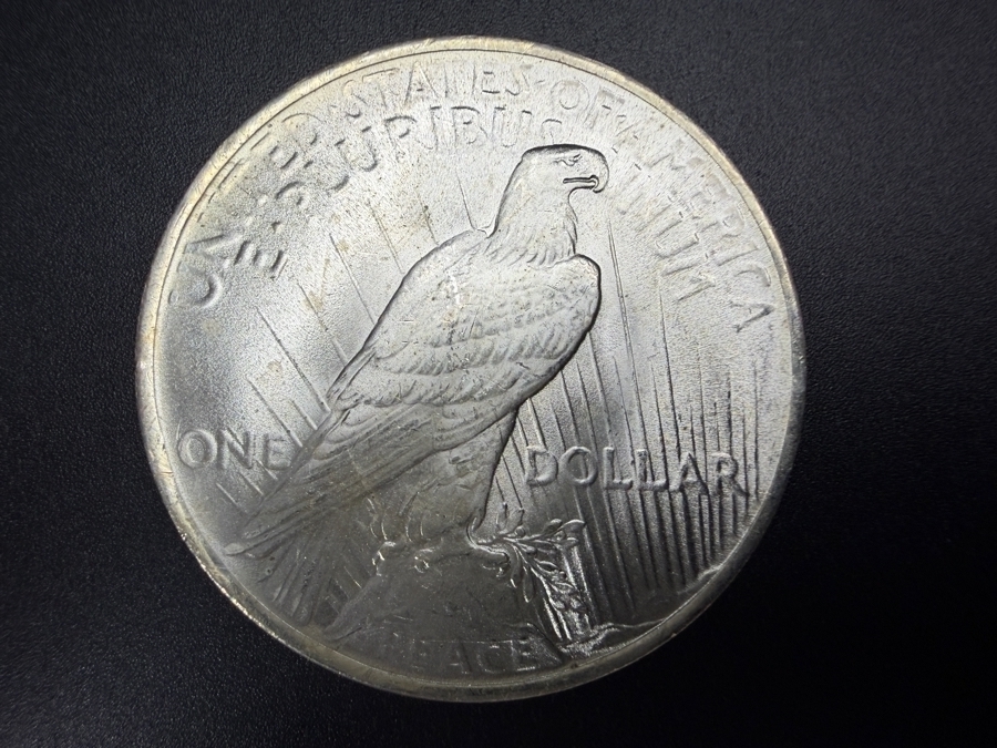 1922 Brilliant Uncirculated Peace Silver Dollar [Photo 3]