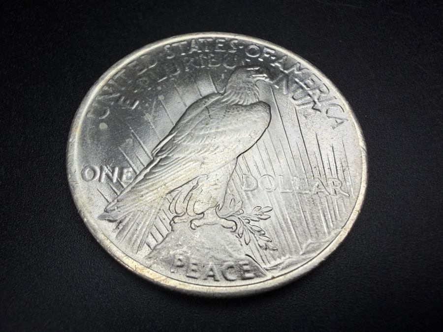 1922 Brilliant Uncirculated Peace Silver Dollar [Photo 4]