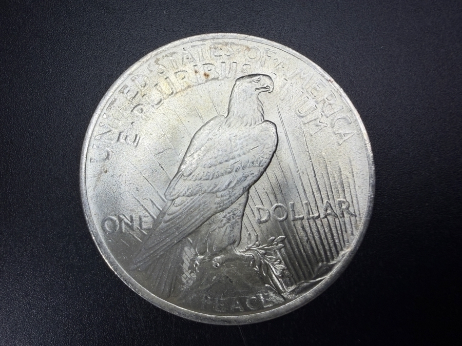 1922 Brilliant Uncirculated Peace Silver Dollar [Photo 3]