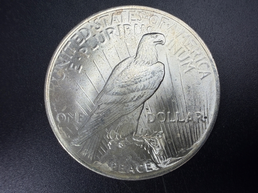 1922 Brilliant Uncirculated Peace Silver Dollar [Photo 3]
