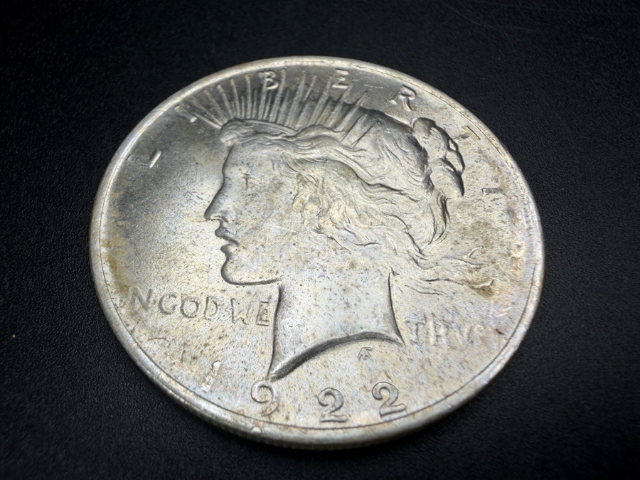 1922 Brilliant Uncirculated Peace Silver Dollar [Photo 2]