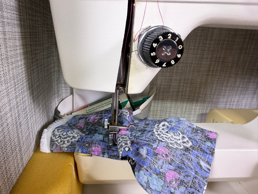 Vintage Riccar 888 Sewing Machine with Interchangeable Cams for Creating Various Stitch Patterns [Photo 3]