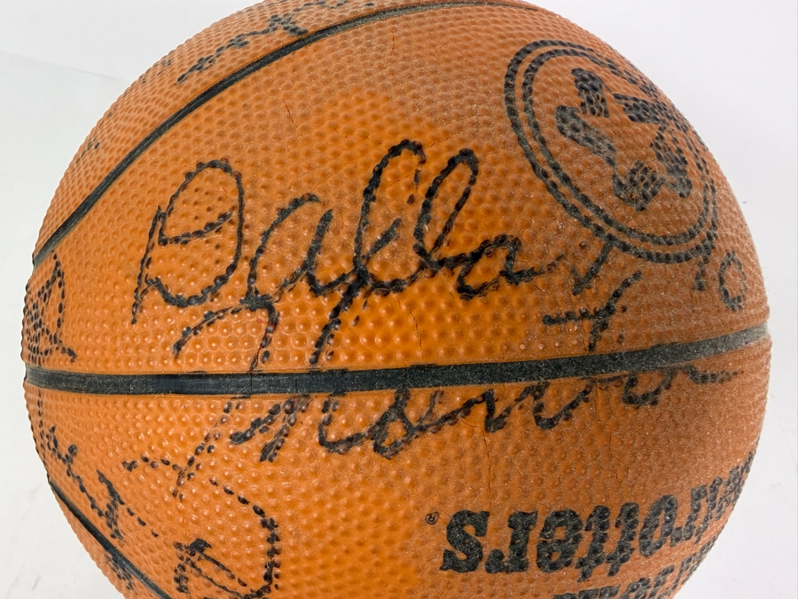 Vintage Harlem Globetrotters Signed Basketball and Playing Cards - See Photos for Signatures Including Fred 'Curly' Neal, 'Sweet Lou' Dunbar and Hubert 'Geese' Ausbie [Photo 5]
