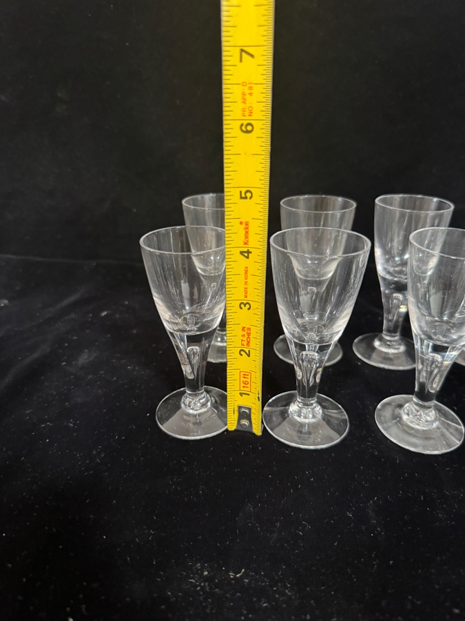 Set of 10 Vintage Panel Cut Glass Cordial Aperitif Glasses 4'H [Photo 5]