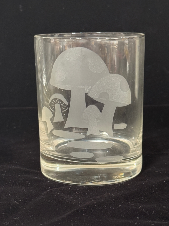 Vintage 1970s Cottagecore Frosted White Mushroom Pattern Clear Glass Tumbler And Snack Plate Set Plates: 8'W Glasses: 4'H [Photo 3]
