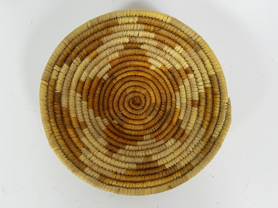 Vintage Hand-woven Coiled Basket Bowl 7'W X 2'H [Photo 2]