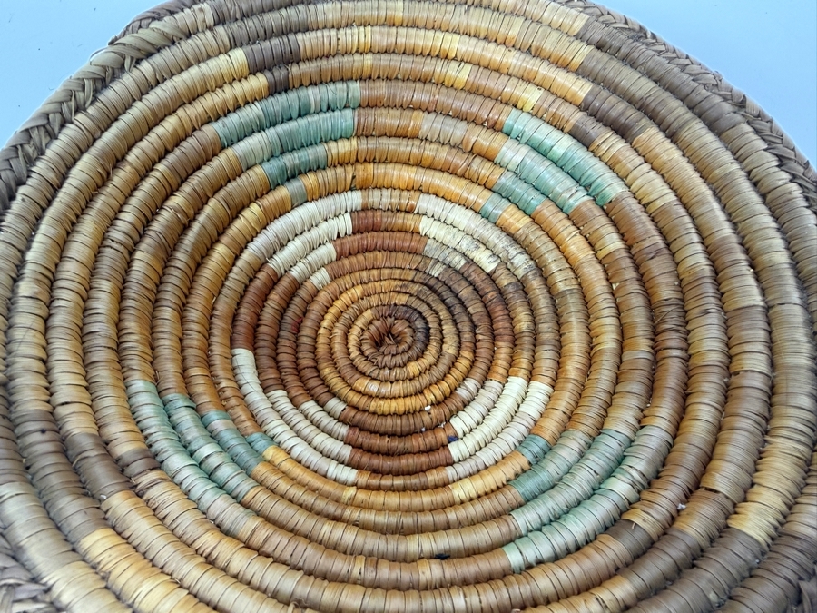 Vintage Hand-woven Coiled Basket Bowl 9'W X 2.5'H [Photo 3]
