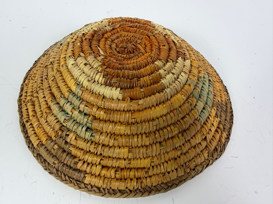 Vintage Hand-woven Coiled Basket Bowl 9'W X 2.5'H [Photo 4]